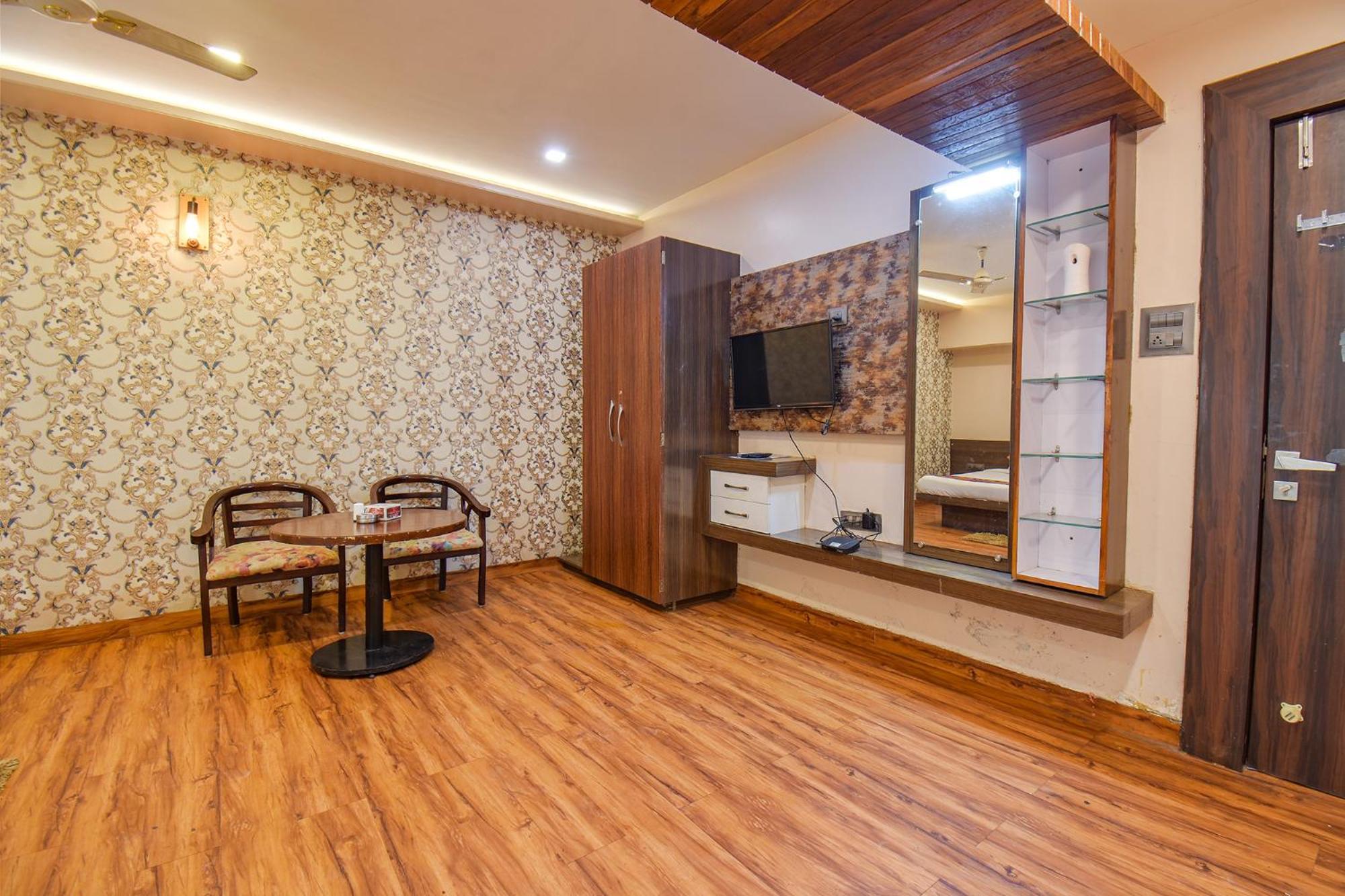 فندق Fabexpress Glory - Nr Skywalk Bridge Pimpri-Chinchwad المظهر الخارجي الصورة