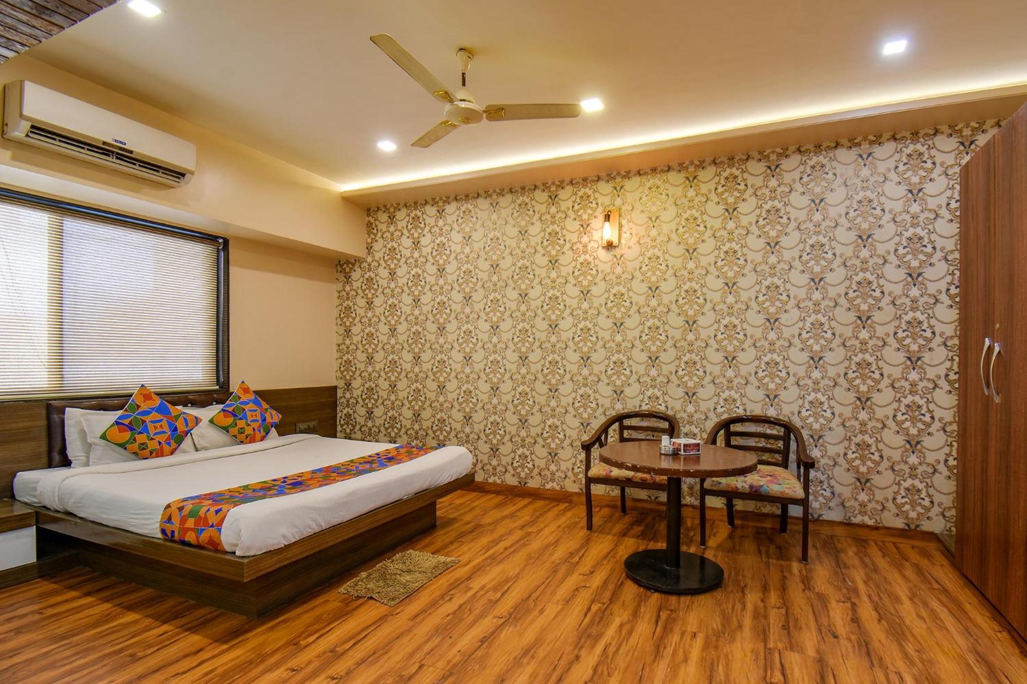 فندق Fabexpress Glory - Nr Skywalk Bridge Pimpri-Chinchwad المظهر الخارجي الصورة