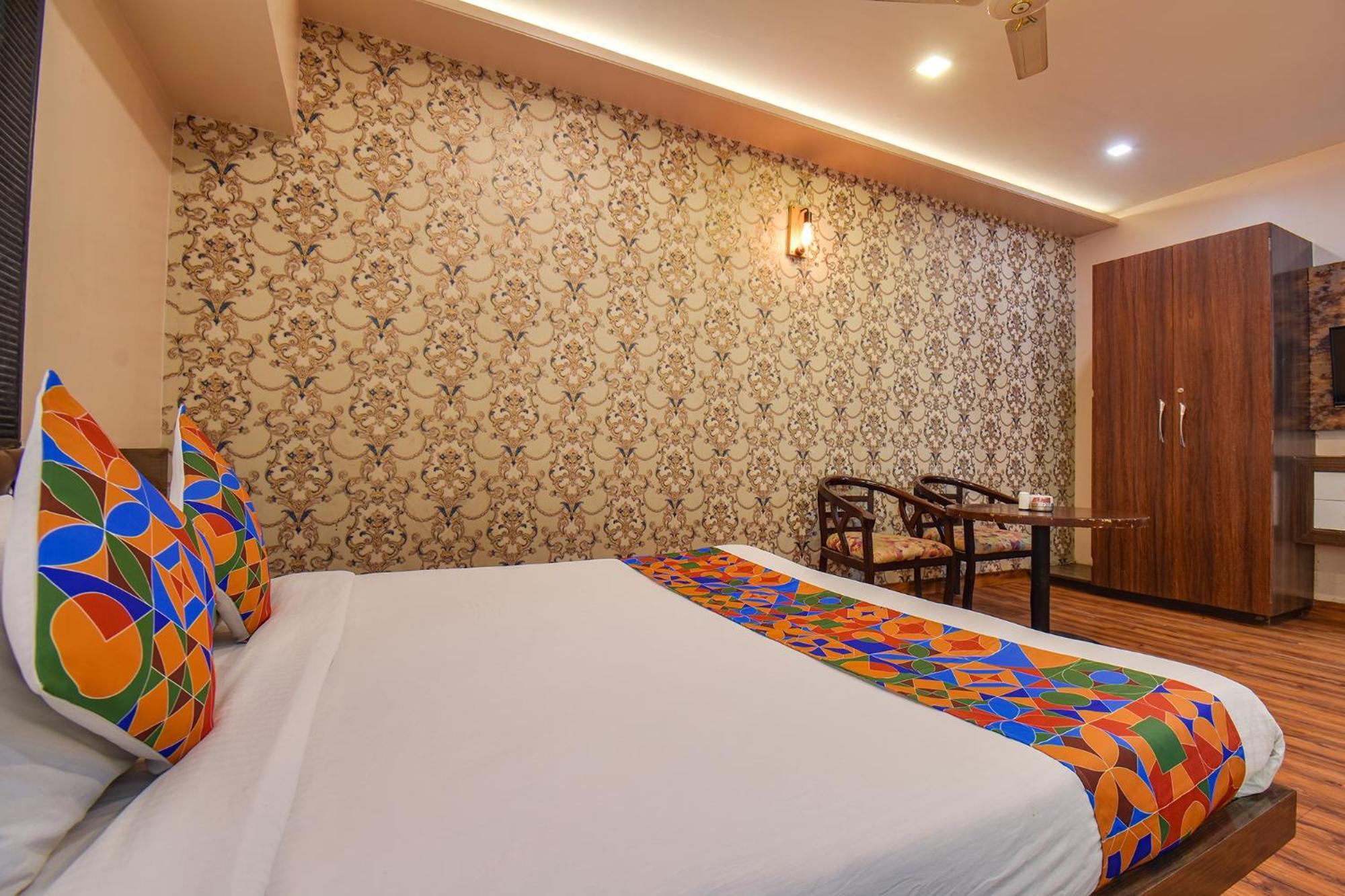 فندق Fabexpress Glory - Nr Skywalk Bridge Pimpri-Chinchwad المظهر الخارجي الصورة