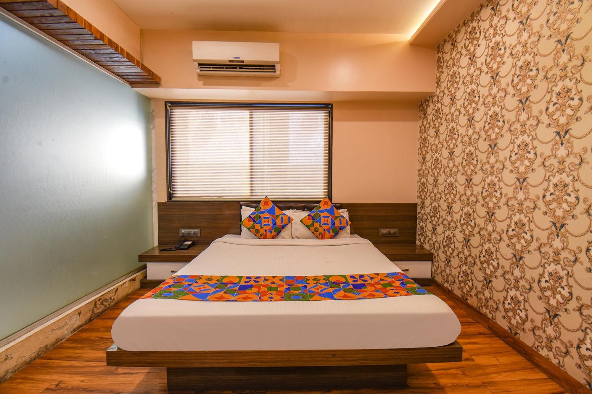 فندق Fabexpress Glory - Nr Skywalk Bridge Pimpri-Chinchwad المظهر الخارجي الصورة