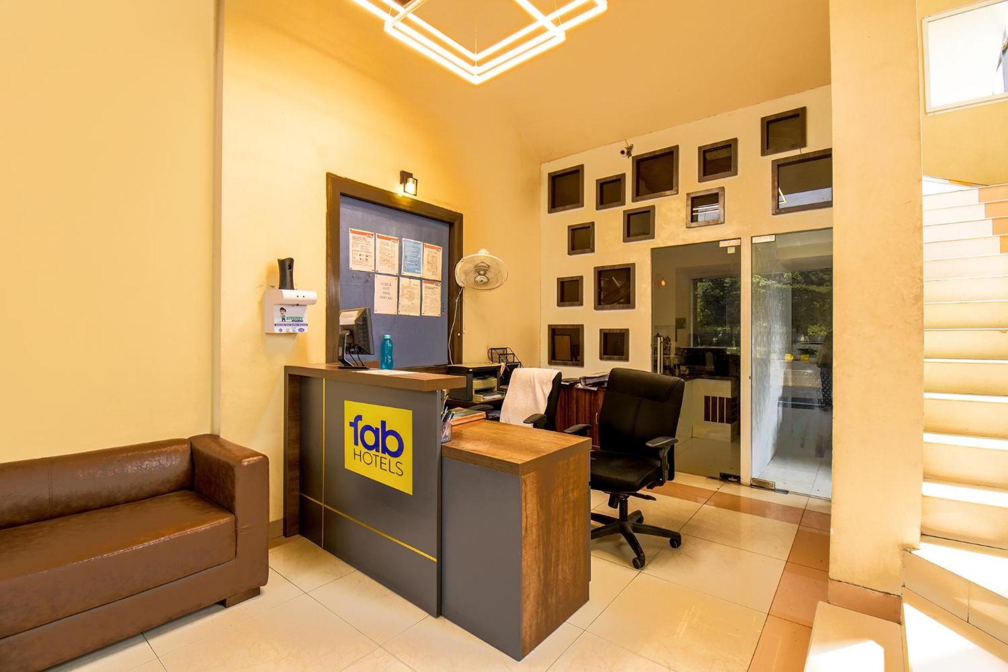 فندق Fabexpress Glory - Nr Skywalk Bridge Pimpri-Chinchwad المظهر الخارجي الصورة